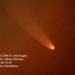 12.1.2007
Kuva otettu pian auringonlaskun jälkeen josta näkyy vielä punertava kajo taustalla. Komeetta C/2006 P1 kuvattu Lahden Ursan Wäisälä refraktorilla
12.1.2007 klo 16.38 Refr. 158mm/2063mm Canon EOS 350D Kuva: Marko Kämäräinen