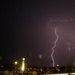 Myrsky Tuuloksessa
8.8.2010 klo 22.45
Kuvattu Hämeenlinnan Tuuloksessa.
Kuva: Juha Tiainen