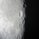 30.9.2004
Kuun kraatterit ovat metoriittien törmäys jälkiä joskus kauan sitten.
Canon 300 Ixus, refr. 158mm/2063mm Kuva: Marko Kämäräinen