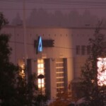 - Iltahämärä testikuva. Canon F 5.6, 75mm ja 300mm, 1/8s ISO 100
Kuva: Hannu Lepola